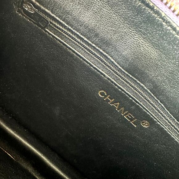 CHANEL Vintage Purple Quilted Suede Chain Link Shoulder Bag CC Logo Tassel Charm - Picture 11 of 16